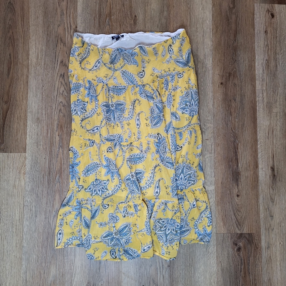 Chaps 100% Cotton Voile Chaps Yellow and Blue Paisley Skirt